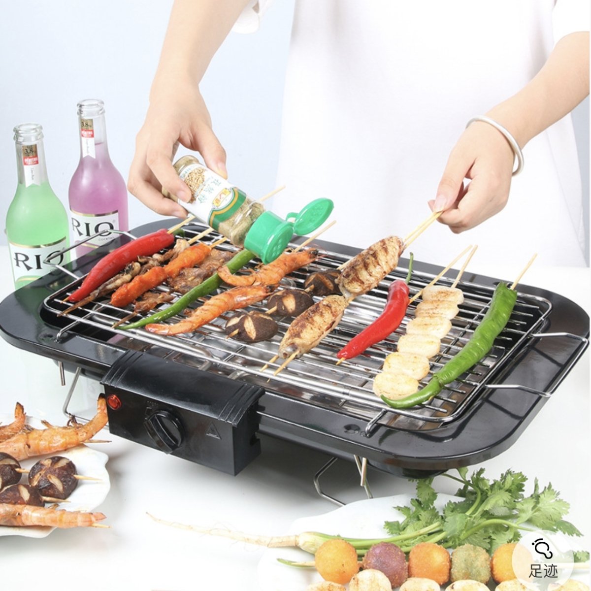 TeppanGrill: Portable Electric BBQ with Smokeless Barbeque Hot Plate in Black